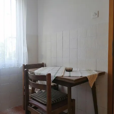 Apartment Fuer 6 Personen Ca 80 M In Jadranovo, Adriakueste Kroatien Kvarner Bucht *