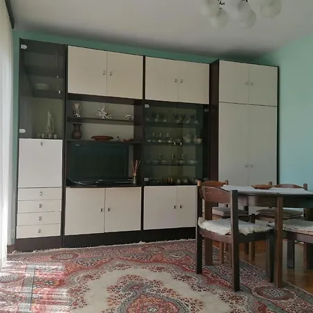 Apartment Fuer 6 Personen Ca 80 M In Jadranovo, Adriakueste Kroatien Kvarner Bucht *